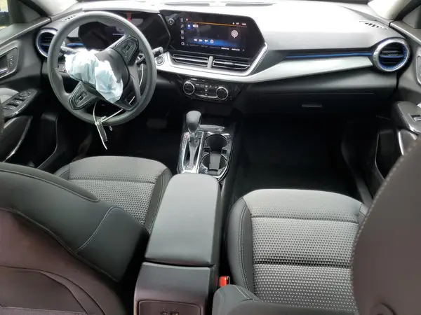 KL77LHEP7SC023994 2025 CHEVROLET TRAX - Image 8