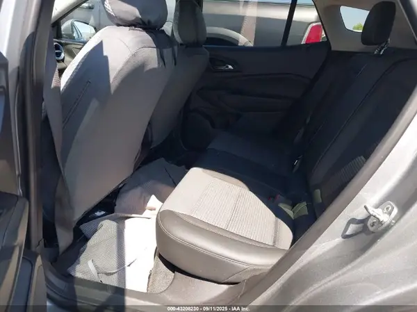 KL77LHEP7SC037538 2025 CHEVROLET TRAX - Image 8