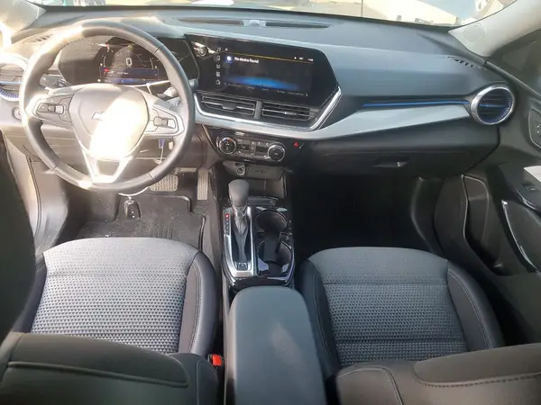 KL77LHEP7SC041461 2025 CHEVROLET TRAX - Image 8
