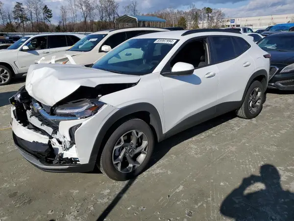 KL77LHEP7SC048815 2025 CHEVROLET TRAX - Image 1
