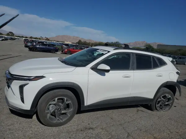 KL77LHEP7SC052458 2025 CHEVROLET TRAX - Image 1
