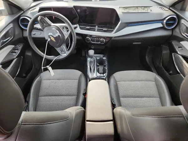 KL77LHEP7SC065159 2025 CHEVROLET TRAX - Image 8