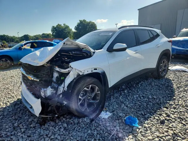 KL77LHEP7SC099280 2025 CHEVROLET TRAX - Image 1