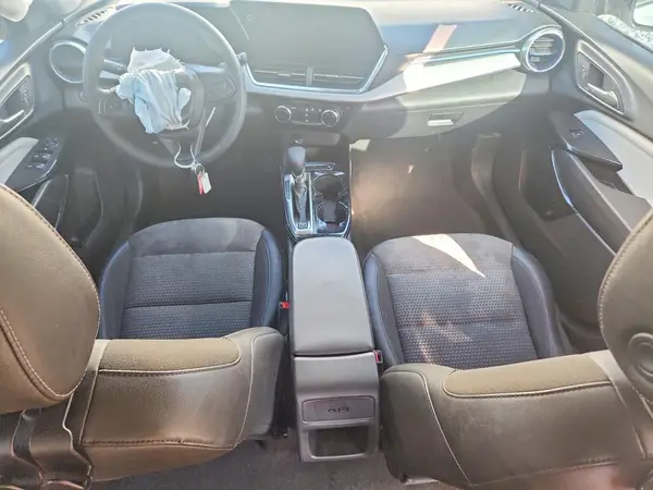 KL77LHEP7SC099280 2025 CHEVROLET TRAX - Image 8