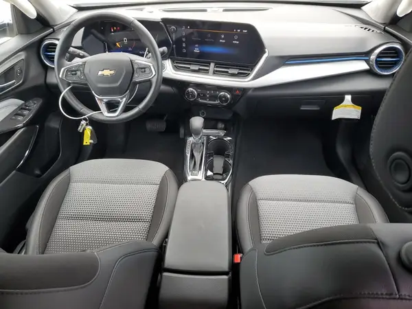 KL77LHEP7SC099389 2025 CHEVROLET TRAX - Image 8