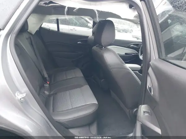 KL77LHEP7SC115185 2025 CHEVROLET TRAX - Image 8