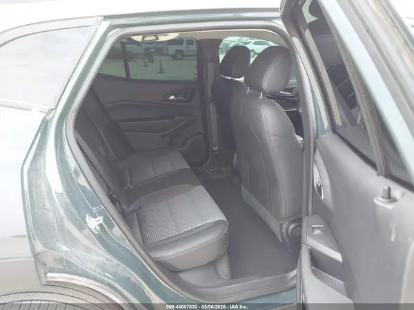 KL77LHEP7SC118300 2025 CHEVROLET TRAX - Image 8