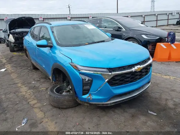 KL77LHEP7SC119477 2025 CHEVROLET TRAX - Image 1