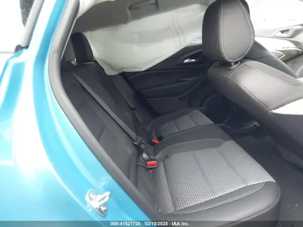 KL77LHEP7SC119477 2025 CHEVROLET TRAX - Image 8