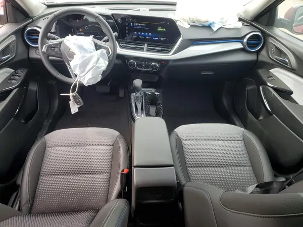 KL77LHEP7SC134142 2025 CHEVROLET TRAX - Image 8