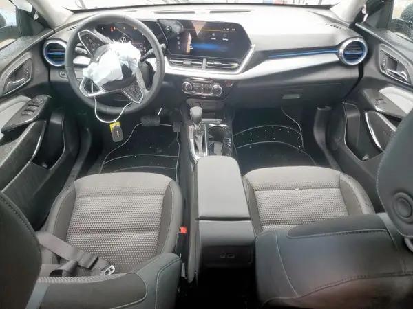 KL77LHEP7SC141740 2025 CHEVROLET TRAX - Image 8