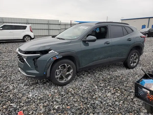 KL77LHEP7SC144346 2025 CHEVROLET TRAX - Image 1