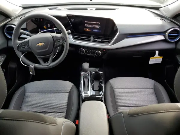 KL77LHEP7SC181204 2025 CHEVROLET TRAX - Image 8