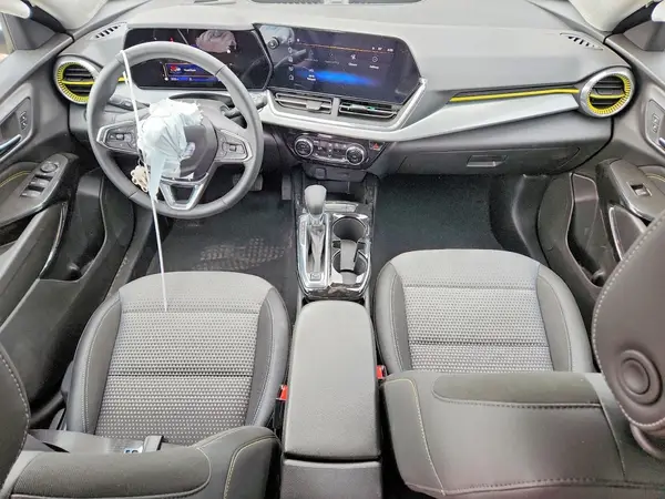 KL77LHEP7SC190498 2025 CHEVROLET TRAX - Image 8