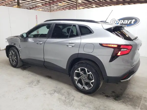 KL77LHEP7SC192218 2025 CHEVROLET TRAX - Image 2