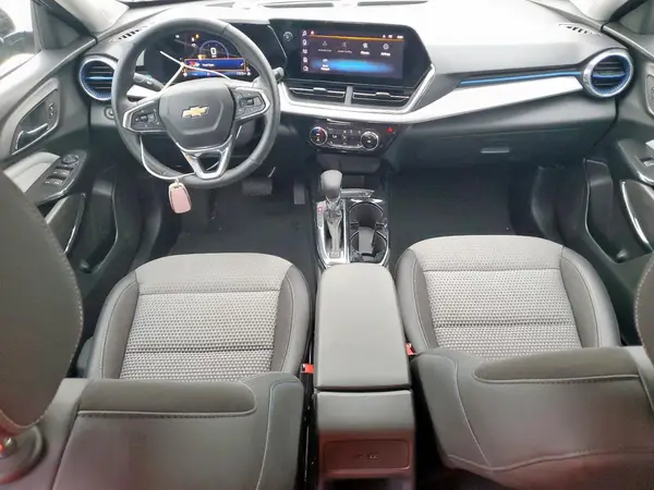 KL77LHEP7SC207056 2025 CHEVROLET TRAX - Image 8