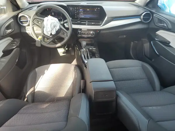 KL77LHEP7SC214301 2025 CHEVROLET TRAX - Image 8