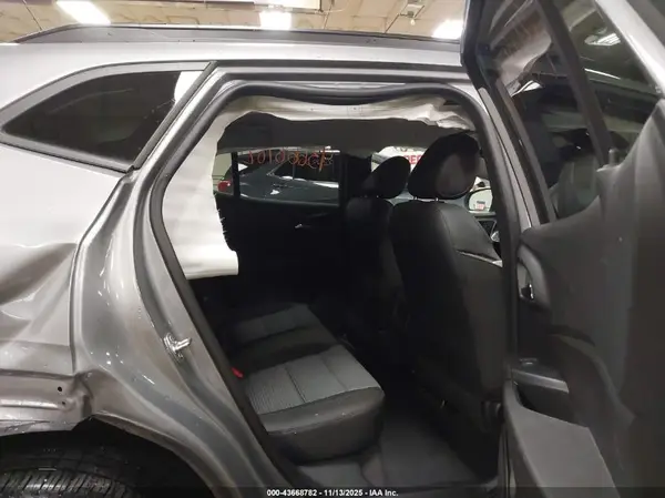 KL77LHEP7SC217330 2025 CHEVROLET TRAX - Image 8
