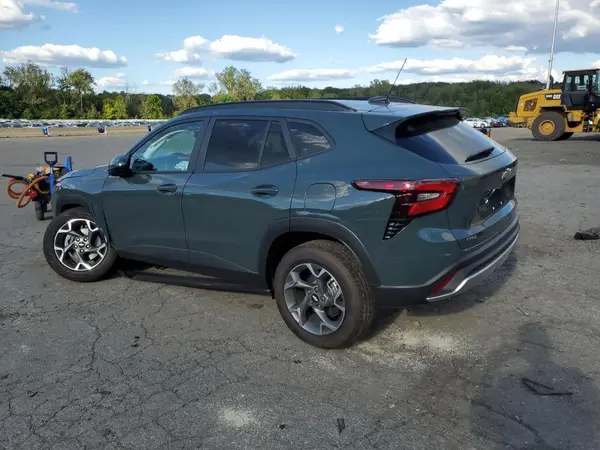 KL77LHEP7SC217960 2025 CHEVROLET TRAX - Image 2