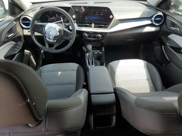 KL77LHEP7SC235343 2025 CHEVROLET TRAX - Image 8