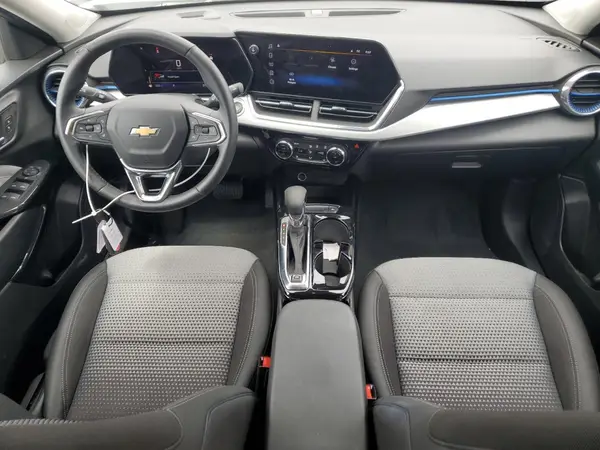 KL77LHEP7SC237058 2025 CHEVROLET TRAX - Image 8