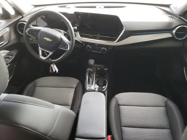 KL77LHEP7SC239540 2025 CHEVROLET TRAX - Image 8