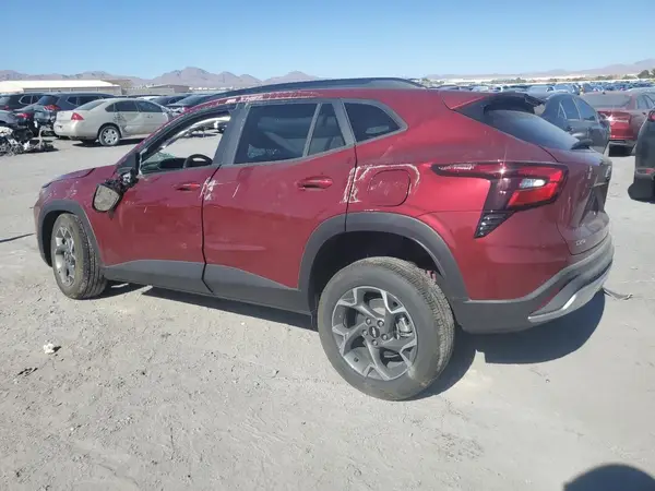 KL77LHEP7SC244897 2025 CHEVROLET TRAX - Image 2