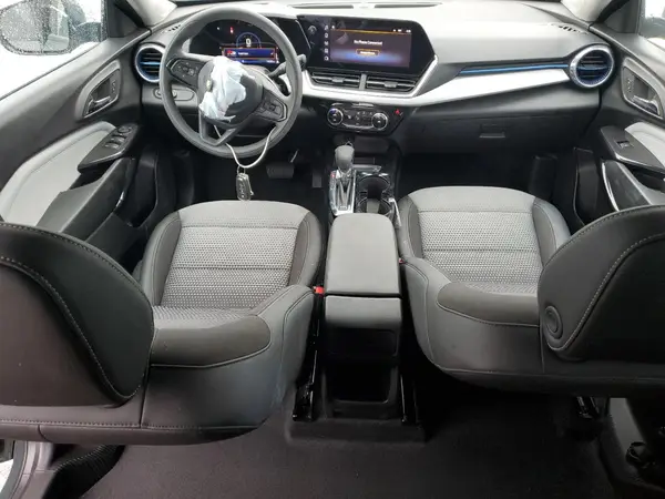 KL77LHEP7SC251199 2025 CHEVROLET TRAX - Image 8