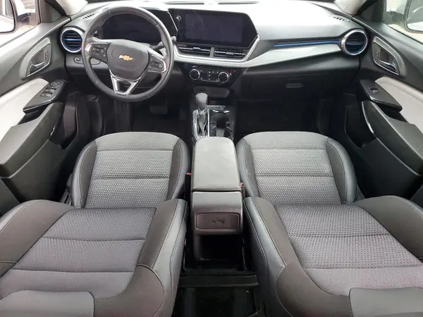 KL77LHEP7SC255902 2025 CHEVROLET TRAX - Image 8