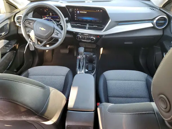 KL77LHEP7SC264759 2025 CHEVROLET TRAX - Image 8