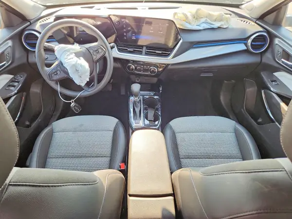KL77LHEP7SC297583 2025 CHEVROLET TRAX - Image 8