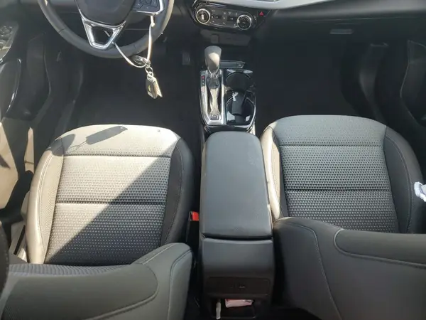 KL77LHEP7SC299138 2025 CHEVROLET TRAX - Image 8