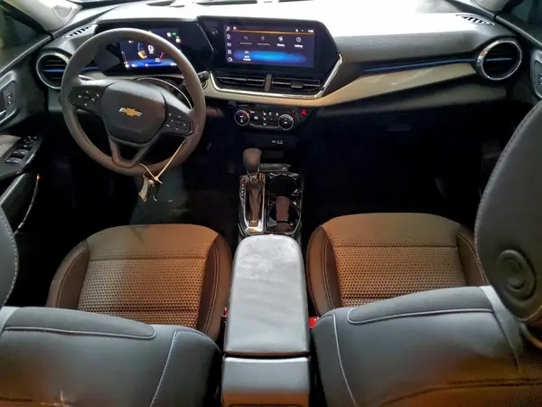 KL77LHEP7SC310946 2025 CHEVROLET TRAX - Image 8