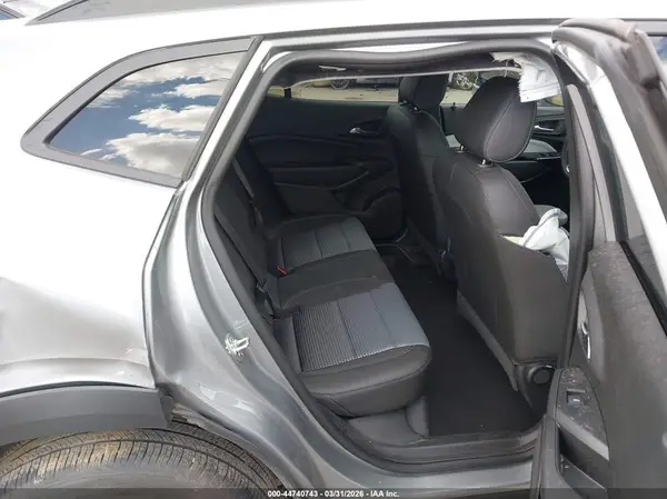 KL77LHEP7SC311529 2025 CHEVROLET TRAX - Image 8