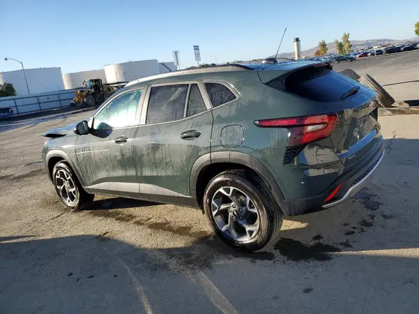 KL77LHEP7SC312776 2025 CHEVROLET TRAX - Image 2