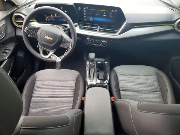 KL77LHEP7SC320313 2025 CHEVROLET TRAX - Image 8