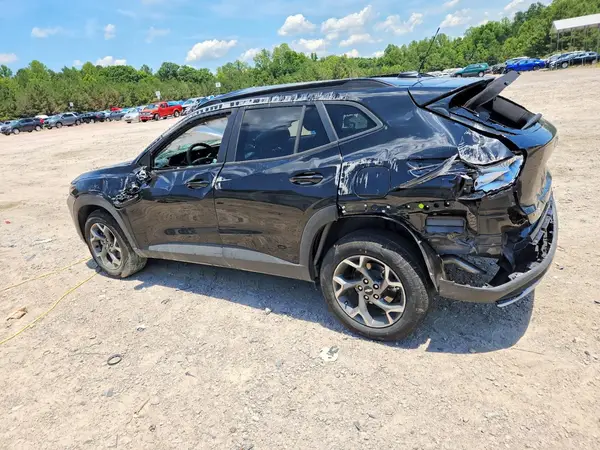 KL77LHEP7SC321087 2025 CHEVROLET TRAX - Image 2