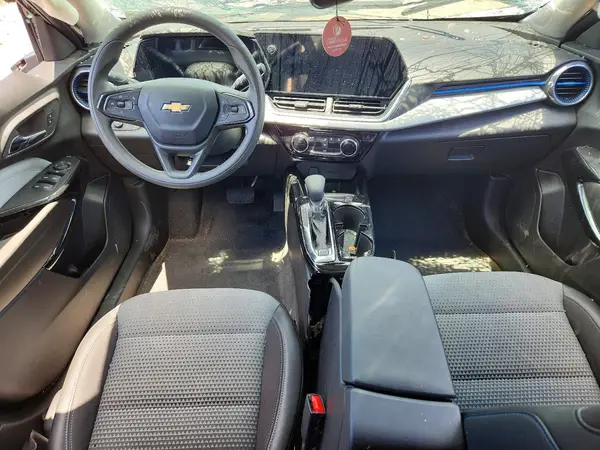 KL77LHEP7SC321087 2025 CHEVROLET TRAX - Image 8
