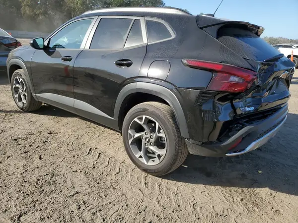 KL77LHEP7SC333496 2025 CHEVROLET TRAX - Image 2
