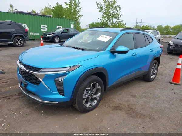 KL77LHEP7SC334907 2025 CHEVROLET TRAX - Image 2