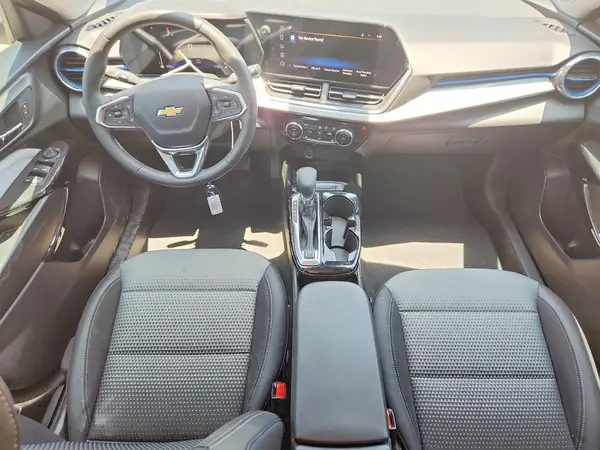 KL77LHEP7TC007036 2026 CHEVROLET TRAX - Image 8