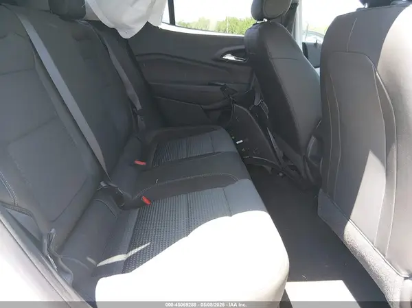 KL77LHEP7TC014844 2026 CHEVROLET TRAX - Image 8