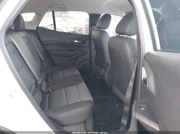 KL77LHEP7TC024225 2026 CHEVROLET TRAX - Image 8
