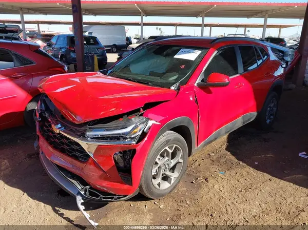 KL77LHEP7TC051053 2026 CHEVROLET TRAX - Image 2