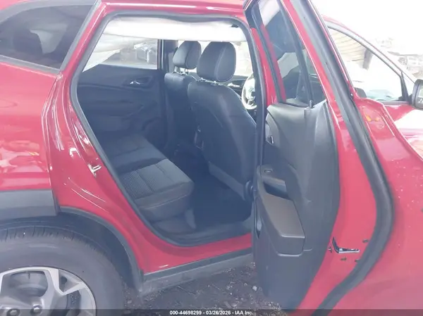KL77LHEP7TC051053 2026 CHEVROLET TRAX - Image 8