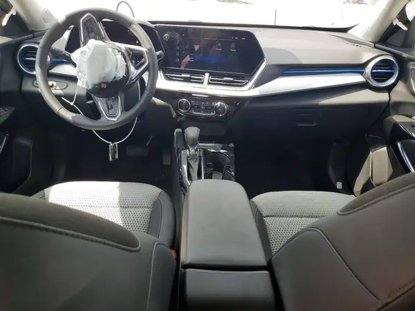 KL77LHEP7TC151928 2026 CHEVROLET TRAX - Image 8