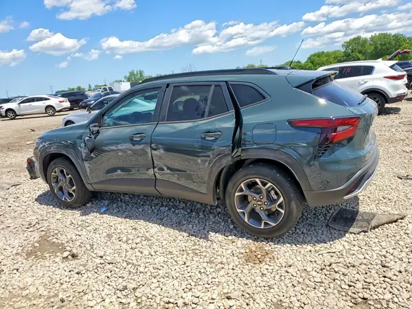 KL77LHEP7TC156675 2026 CHEVROLET TRAX - Image 2