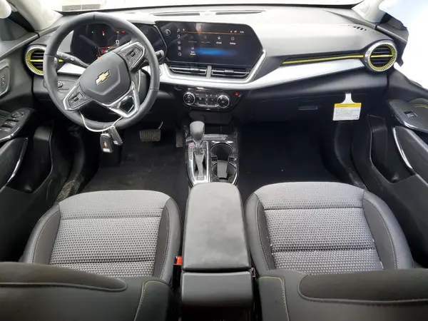 KL77LHEP8SC001597 2025 CHEVROLET TRAX - Image 8