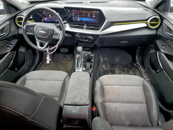 KL77LHEP8SC005083 2025 CHEVROLET TRAX - Image 8