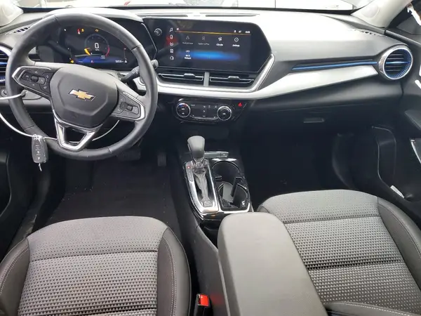 KL77LHEP8SC011241 2025 CHEVROLET TRAX - Image 8